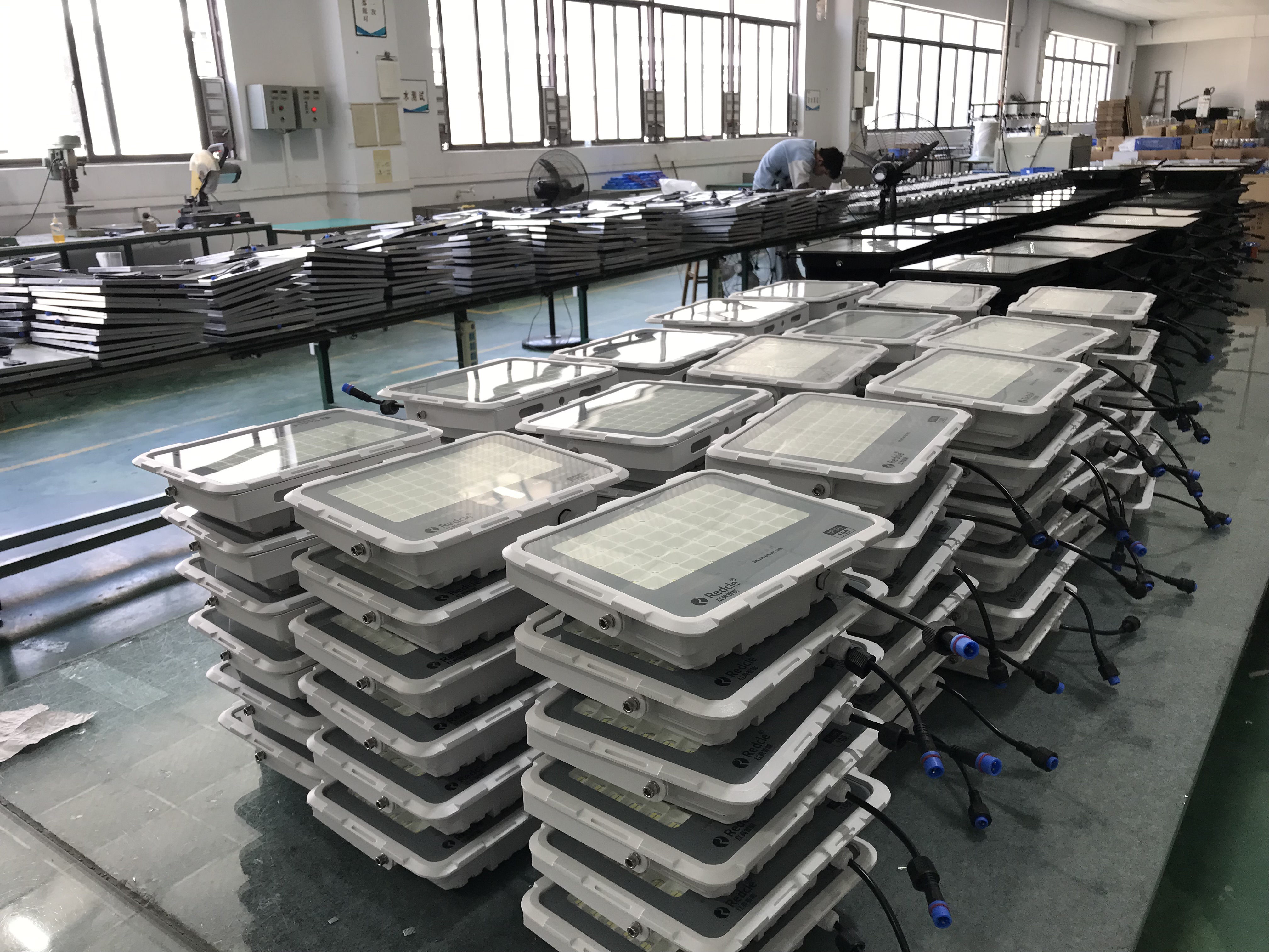 太陽能投光燈-夢(mèng)之藍(lán)(圖8)